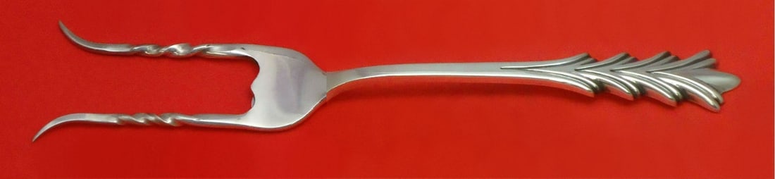 Tuttle Sterling Silver Crest of Arden Custom Baked Potato Fork: Tuttle Sterling Silver Crest of Arden Custom Baked Potato Fork This exquisite serving fork, custom made by Tuttle, features the elegant "Crest of Arden" pattern. Crafted from high-quality sterling sil