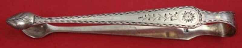 Georgian House Sterling Silver Bright-Cut Sugar Tong 5 3/8 Inch: Georgian House Sterling Silver Bright-Cut Sugar Tong 5 3/8 Inch This exquisite sugar tong by Georgian House is crafted from high-quality sterling silver, showcasing a beautiful bright-cut design. Meas