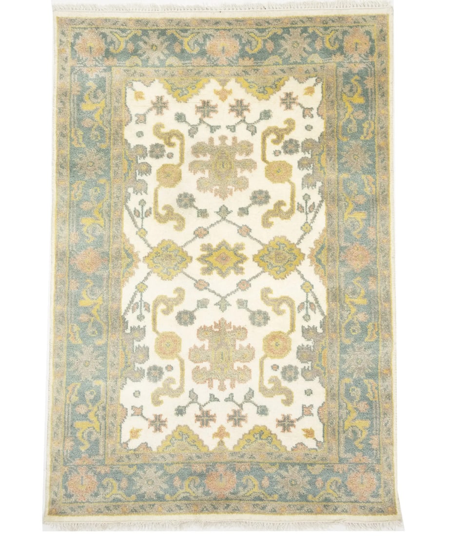 Handmade Green Floral Oushak Chobi Oriental Rug 4'1 x 6'0: Handmade Green Floral Oushak Chobi Oriental Rug 4'1 x 6'0 Enhance your home decor with this Handmade Green Oushak Chobi Oriental Rug, a stunning addition to any bathroom or living space. Featuring a b