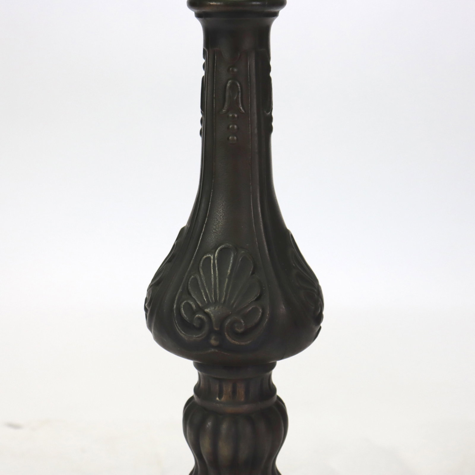 20th Century Arts & Crafts Dragonfly Stained Glass Table Lamp - 6