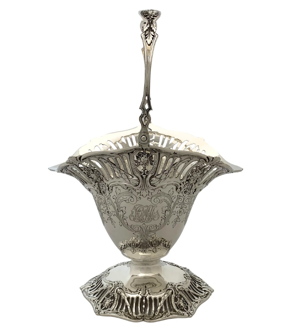 Antique American 925 Sterling Silver Floral Chased Centerpiece Basket (1 of 6)