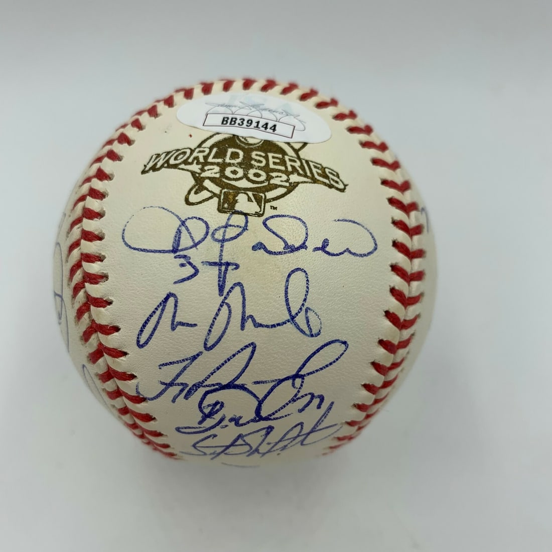 2002 Anaheim Angels Team Signed Baseball JSA COA 26 Signatures: 2002 Anaheim Angels Team Signed Baseball JSA COA 26 Signatures Celebrate the remarkable achievement of the 2002 Anaheim Angels with this Official World Series baseball, signed by 26 members of the cha