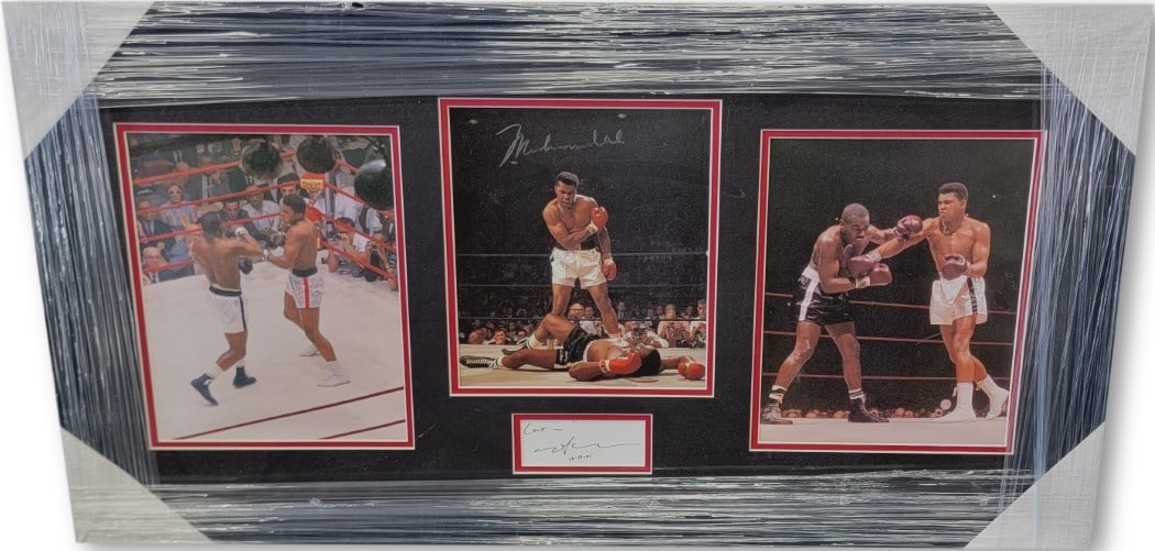 Muhammad Ali Signed Framed 8x10 Photo Display with COA and 2 Unsigned Photos (1 of 4)