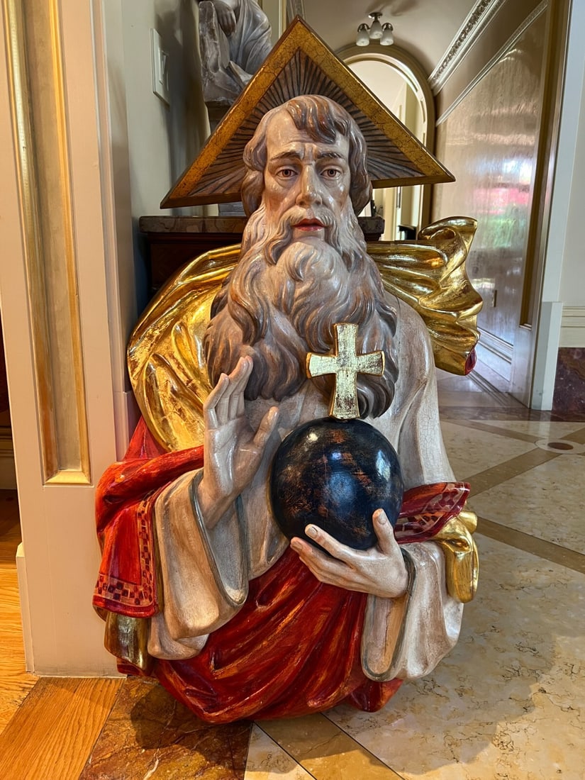 Siegfried & Roy 1900 Gold Polychromed Wood Wall-Mount Figure of God: Siegfried & Roy 1900 Gold Polychromed Wood Wall-Mount Figure of God This exquisite wall-mounted religious figurine represents God the Father, crafted in Italy around 1900. This original piece showcase