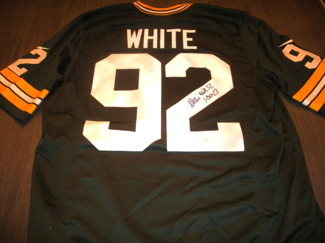 Reggie White Signed Green Bay Packers Nike Jersey with JSA COA: Reggie White Signed Green Bay Packers Nike Jersey with JSA COA This officially licensed Nike jersey features the signature of Reggie White, a celebrated player known for his time with the Green Bay Pa