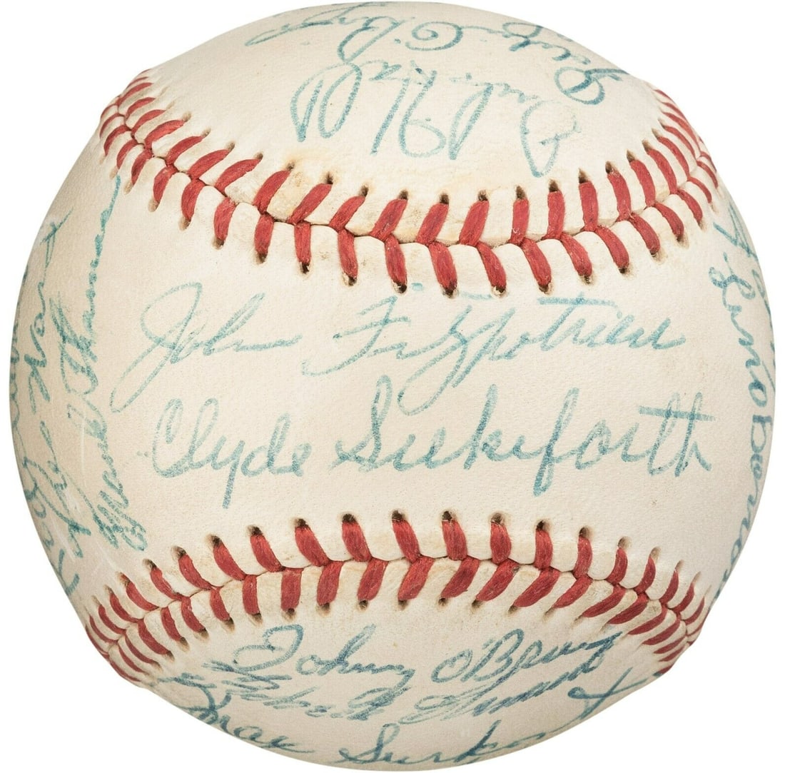 1955 Pittsburgh Pirates Team Signed Baseball Roberto Clemente PSA DNA: 1955 Pittsburgh Pirates Team Signed Baseball Roberto Clemente PSA DNA This 1955 Pittsburgh Pirates baseball is a remarkable piece of sports history, featuring the signatures of twenty-eight players fr