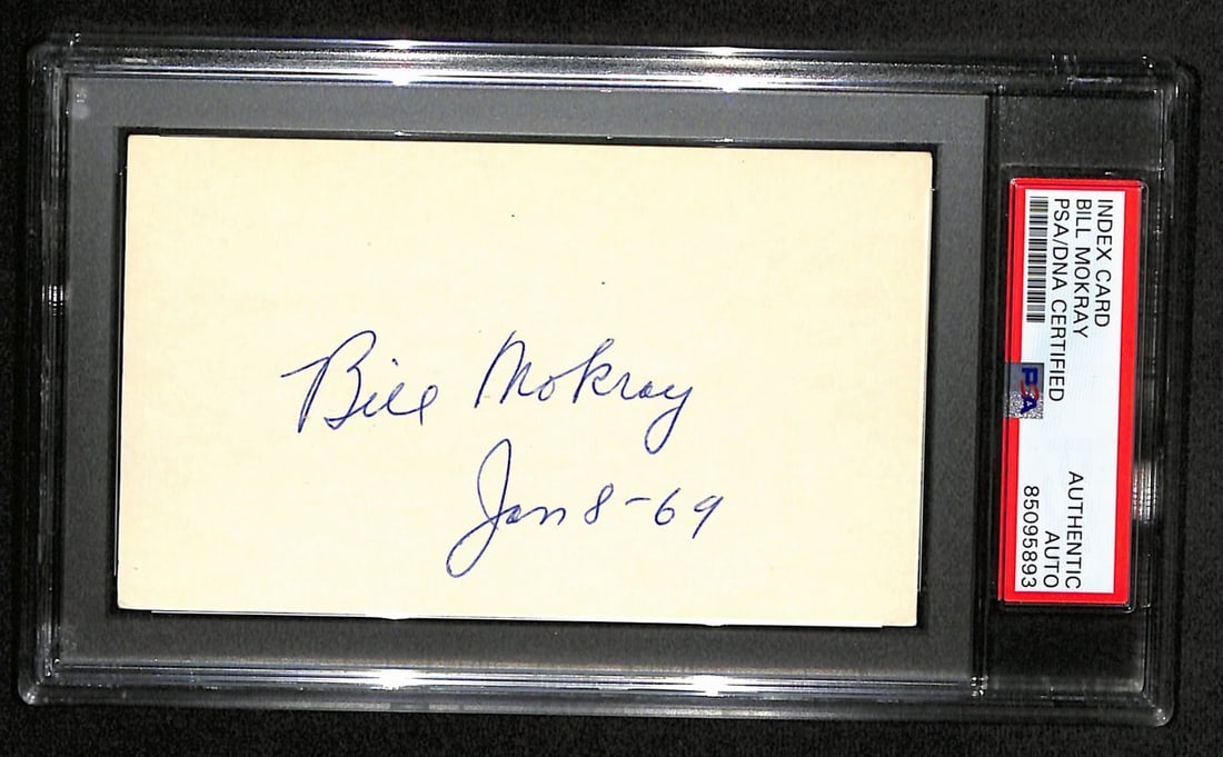 Bill Mokray HOF Signed 3x5 Index Card Boston Celtics PSA/DNA: Bill Mokray HOF Signed 3x5 Index Card Boston Celtics PSA/DNA This offering features an original 3x5 index card signed by Bill Mokray, a notable Boston Celtics historian and Hall of Fame inductee. The