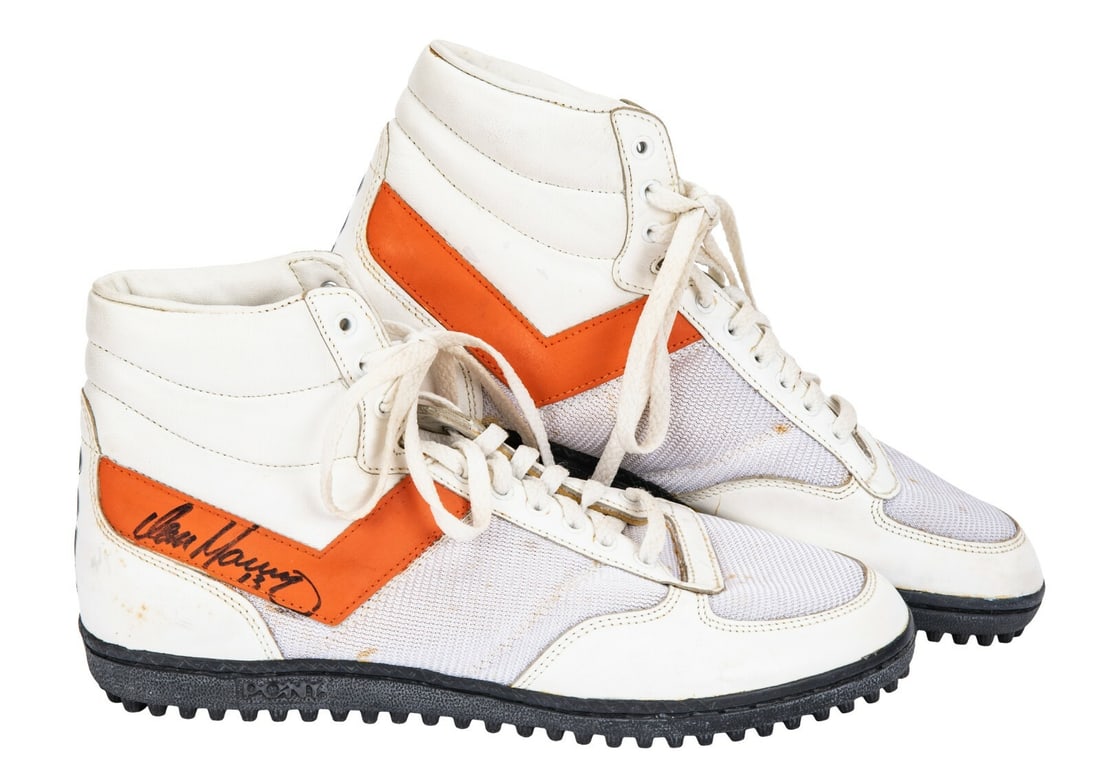 Dan Marino Signed 1986 Game Worn Pony Cleats with JSA and MEARS COA: Dan Marino Signed 1986 Game Worn Pony Cleats with JSA and MEARS COA Own a piece of NFL history with these authentic, game-used Dan Marino football cleats from the 1986 season. Crafted by Pony and size