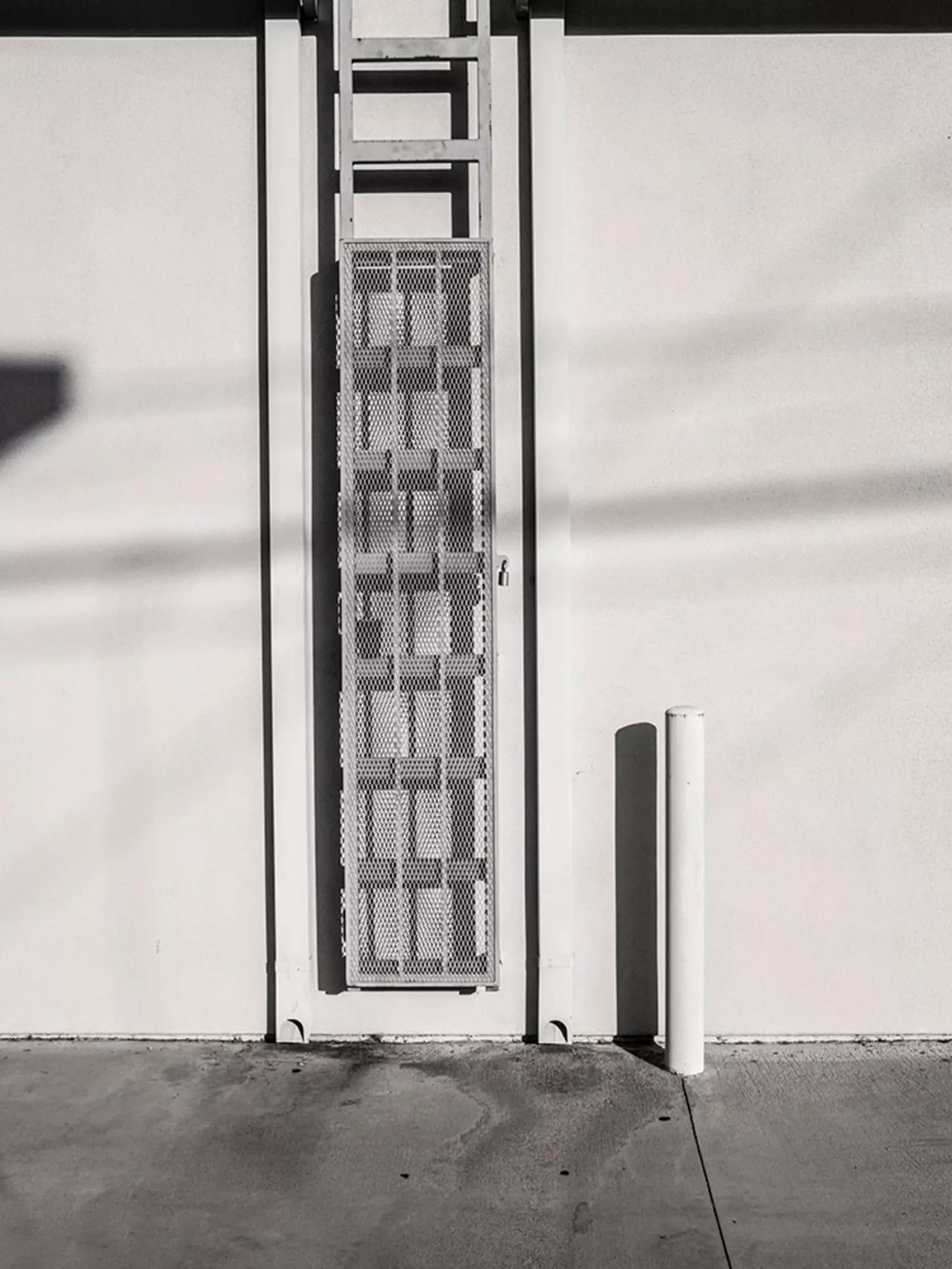 Lika Brutyan Suite G Nr 9 Photography Edition of 10 32x24 in (1 of 1)