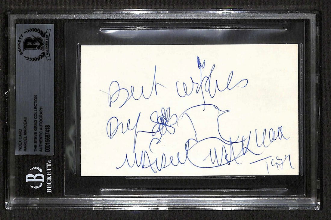Marcel Marceau Signed 3x5 Index Card Beckett Authenticated: Marcel Marceau Signed 3x5 Index Card Beckett Authenticated This is an autographed 3x5 index card signed by the legendary mime artist Marcel Marceau, known for his iconic character Bip the Clown. The s