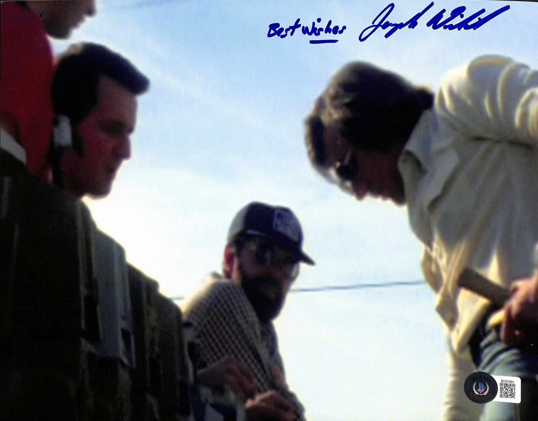 8x10 Signed Photo Joe Viskocil Star Wars ANH SFX Beckett Authenticated: 8x10 Signed Photo Joe Viskocil Star Wars ANH SFX Beckett Authenticated This 8x10 photograph is signed in blue permanent marker by Joe Viskocil, the special effects artist from ILM known for his work o