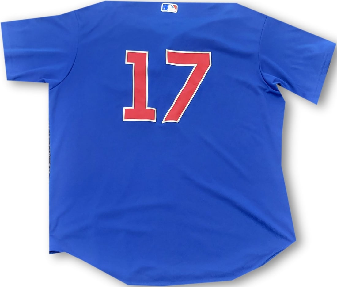 Kris Bryant Chicago Cubs Game Used Jersey Number 17: Kris Bryant Chicago Cubs Game Used Jersey Number 17 Show your support for the Chicago Cubs with this pre-owned Kris Bryant jersey, featuring the iconic number 17. This officially licensed pullover swe