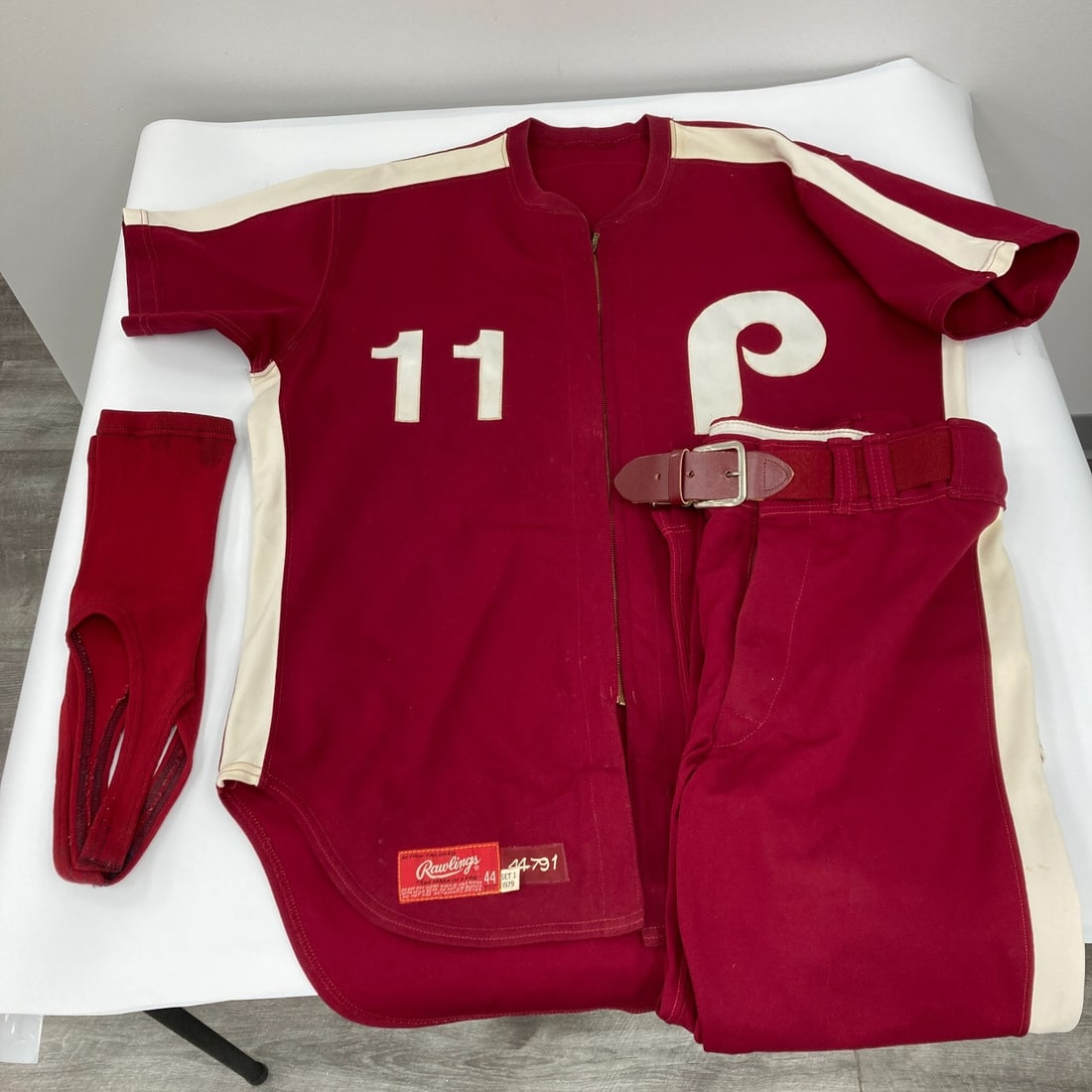 Tim McCarver 1979 Phillies Game Used Jersey MEARS A10 Rare Edition: Tim McCarver 1979 Phillies Game Used Jersey MEARS A10 Rare Edition This rare Philadelphia Phillies "Saturday Night Special" jersey and pants were worn by Tim McCarver during a game against the Montrea