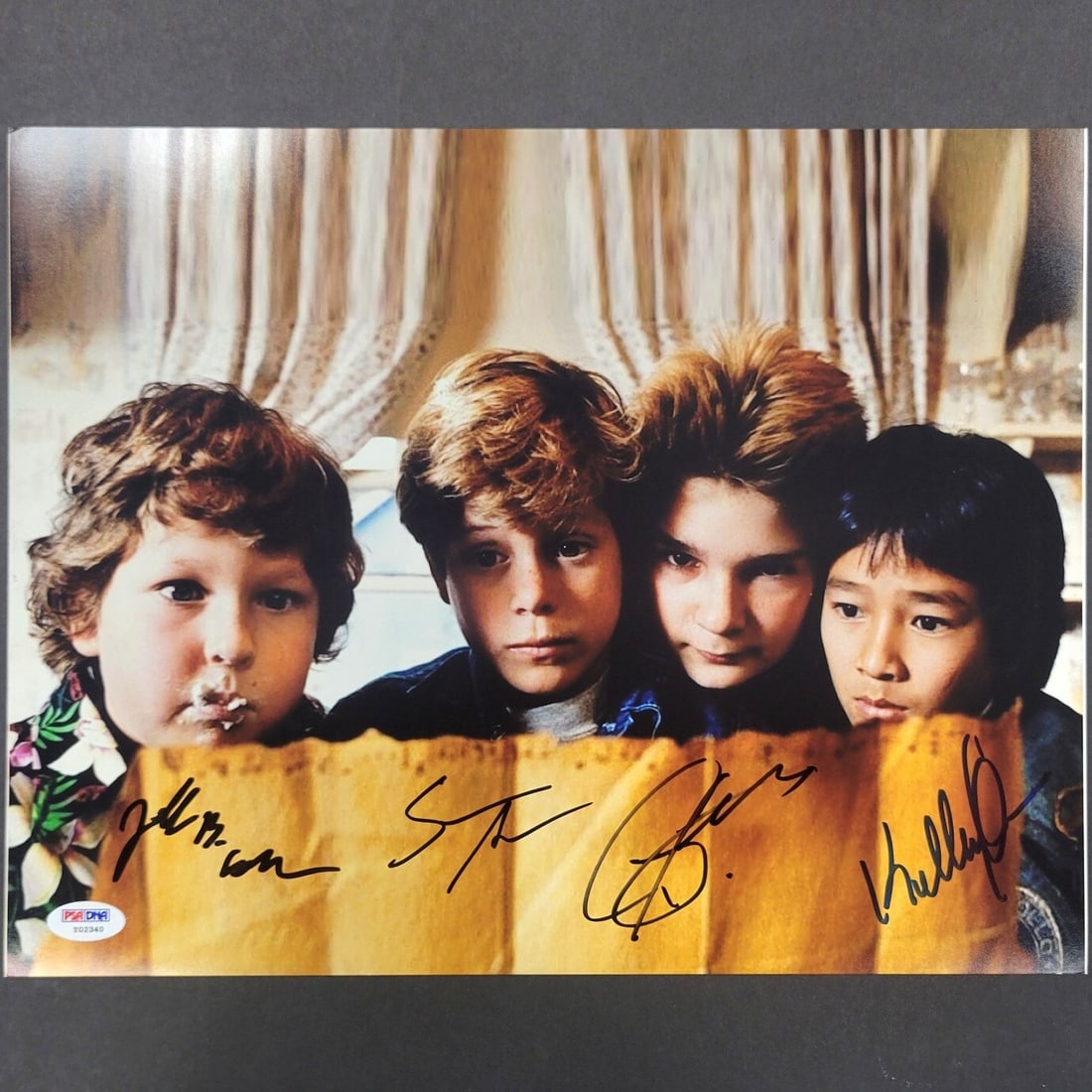 The Goonies Cast Signed 11x14 Photo by Jeff Cohen PSA/DNA (1 of 4)
