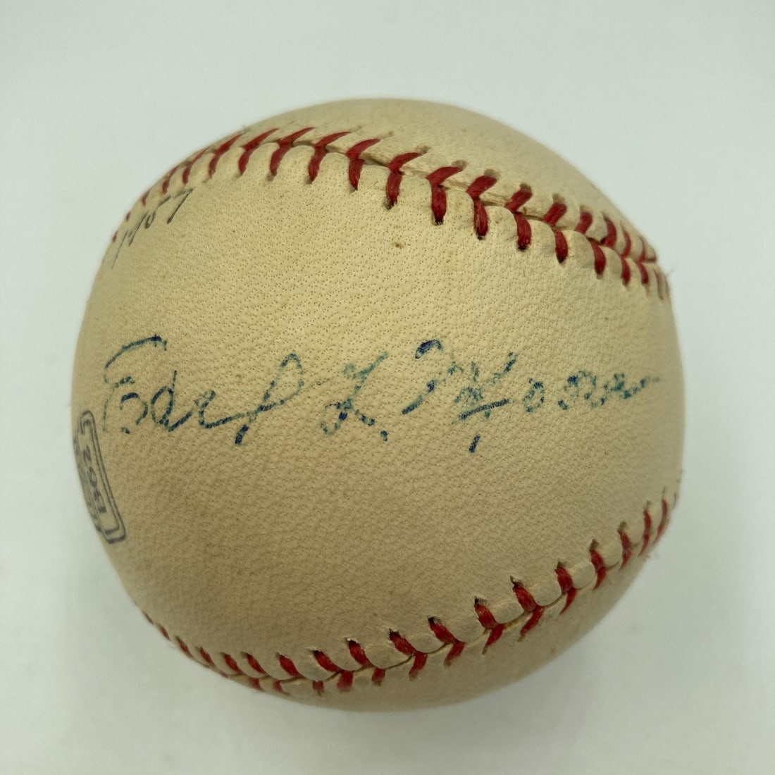 Earl Moore Signed 1907 Yankees Baseball with Beckett COA: Earl Moore Signed 1907 Yankees Baseball with Beckett COA This vintage baseball is a remarkable piece of sports memorabilia, featuring the signature of Earl Moore, a former big league pitcher known for