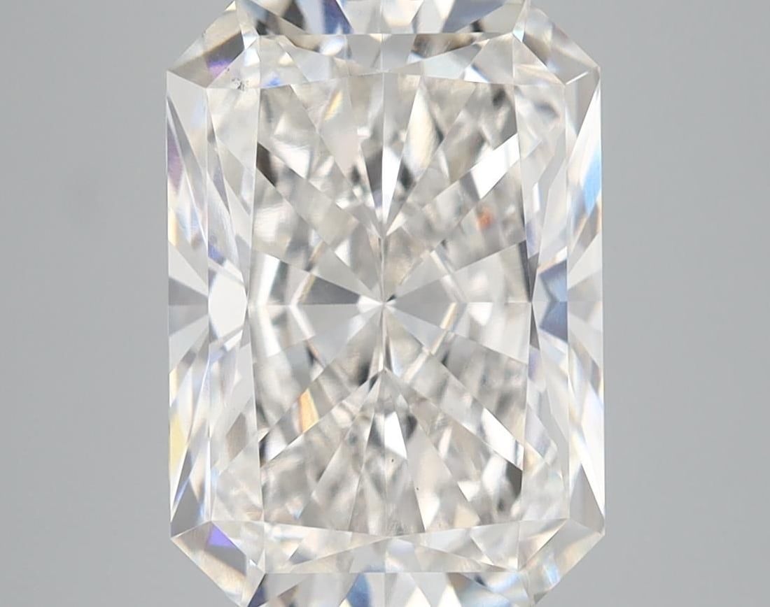 Loose Diamond - RADIANT 5.2ct G VS1: Loose Diamond - RADIANT 5.2ct G VS1 Source: This is a real non-mined Diamond that has been grown in a lab Shape: RADIANT Carats: 5.2 Color: G Clarity: VS1 Certification: IGI Video: Video Link