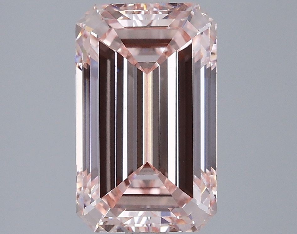 Loose Diamond - EMERALD 3.35ct Fancy Intense Pink VS1: Loose Diamond - EMERALD 3.35ct Fancy Intense Pink VS1 Source: This is a real non-mined Diamond that has been grown in a lab Shape: EMERALD Carats: 3.35 Color: Fancy Intense Pink Certification: IGI Vid