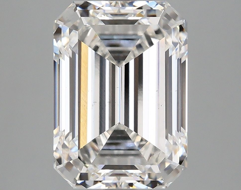 Loose Diamond - EMERALD 4.86ct E VS2: Loose Diamond - EMERALD 4.86ct E VS2 Source: This is a real non-mined Diamond that has been grown in a lab Shape: EMERALD Carats: 4.86 Color: E Clarity: VS2 Certification: IGI Video: