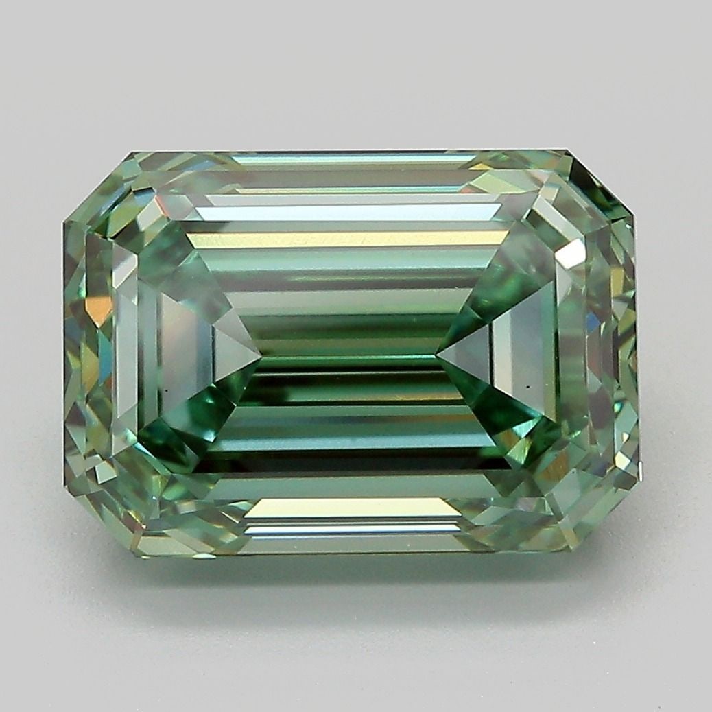 Loose Diamond - EMERALD 5.82ct Fancy Vivid Green VS1: Loose Diamond - EMERALD 5.82ct Fancy Vivid Green VS1 Source: This is a real non-mined Diamond that has been grown in a lab Shape: EMERALD Carats: 5.82 Color: Fancy Vivid Green Certification: IGI Video