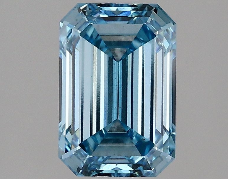 Loose Diamond - EMERALD 2.11ct Fancy Vivid Blue VS1: Loose Diamond - EMERALD 2.11ct Fancy Vivid Blue VS1 Source: This is a real non-mined Diamond that has been grown in a lab Shape: EMERALD Carats: 2.11 Color: Fancy Vivid Blue Certification: IGI Video: