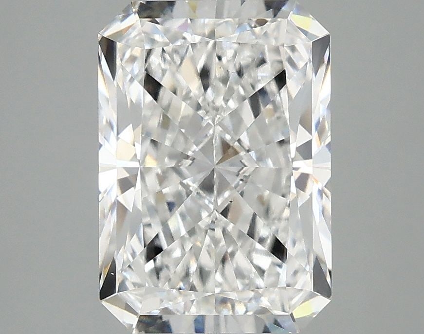 Loose Diamond - RADIANT 3.08ct E VS1: Loose Diamond - RADIANT 3.08ct E VS1 Source: This is a real non-mined Diamond that has been grown in a lab Shape: RADIANT Carats: 3.08 Color: E Clarity: VS1 Certification: IGI Video: