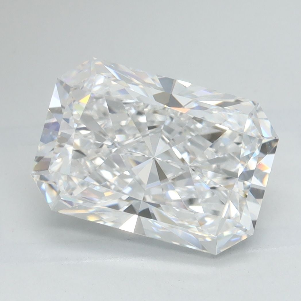 Loose Diamond - RADIANT 2.45ct D VVS1: Loose Diamond - RADIANT 2.45ct D VVS1 Source: This is a real non-mined Diamond that has been grown in a lab Shape: RADIANT Carats: 2.45 Color: D Clarity: VVS1 Certification: GCAL Video: