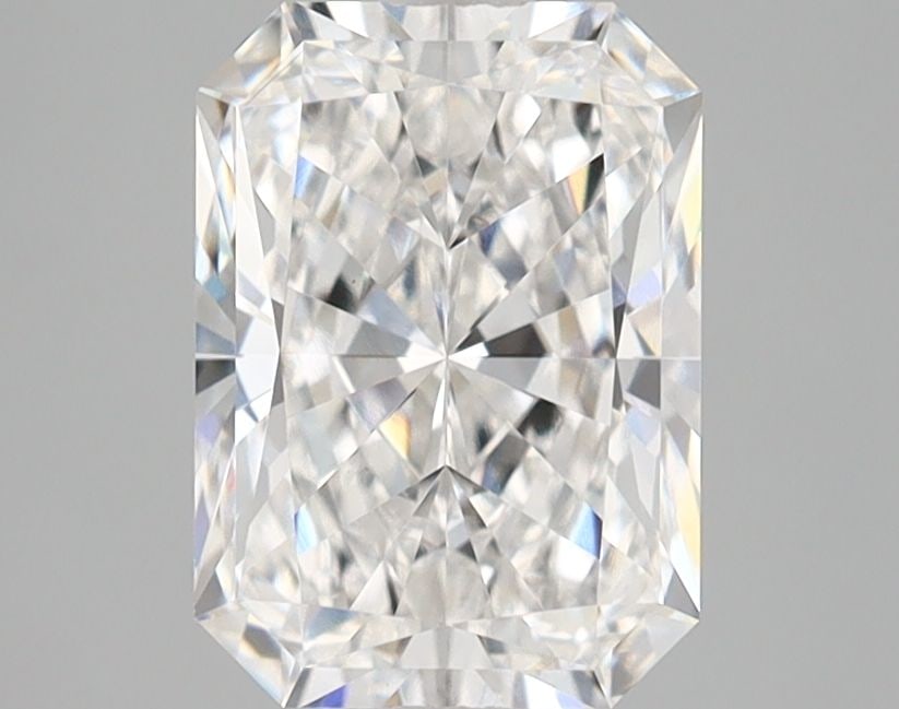 Loose Diamond - RADIANT 2.04ct E VS1: Loose Diamond - RADIANT 2.04ct E VS1 Source: This is a real non-mined Diamond that has been grown in a lab Shape: RADIANT Carats: 2.04 Color: E Clarity: VS1 Certification: GIA Video: