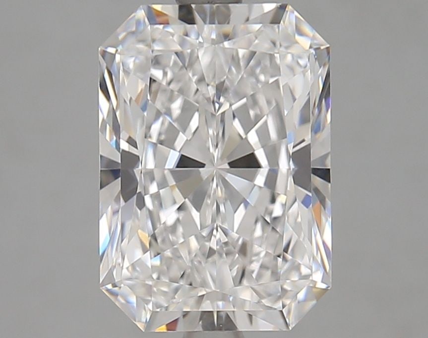 Loose Diamond - RADIANT 3.55ct D VVS1: Loose Diamond - RADIANT 3.55ct D VVS1 Source: This is a real non-mined Diamond that has been grown in a lab Shape: RADIANT Carats: 3.55 Color: D Clarity: VVS1 Certification: GIA Video: