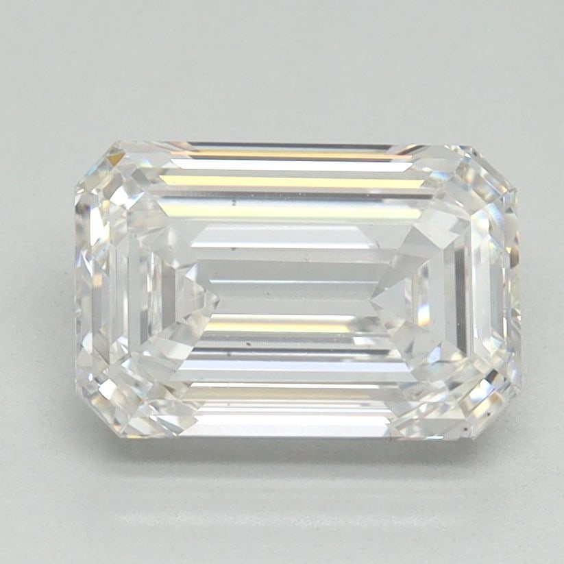 Loose Diamond - EMERALD 2.0ct E VS2: Loose Diamond - EMERALD 2.0ct E VS2 Source: This is a real non-mined Diamond that has been grown in a lab Shape: EMERALD Carats: 2.0 Color: E Clarity: VS2 Certification: NONE Video: