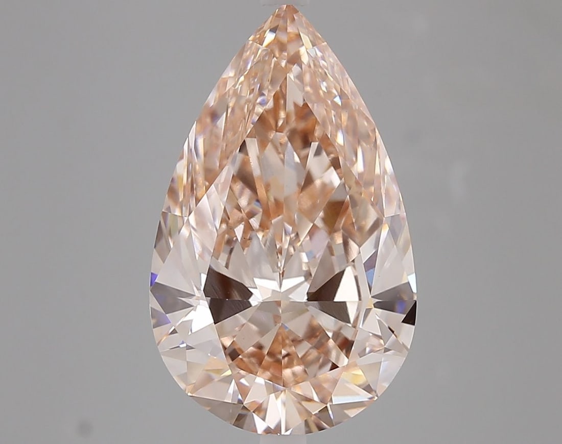 Loose Diamond - PEAR 6.47ct Fancy Vivid Green VS1: Loose Diamond - PEAR 6.47ct Fancy Vivid Green VS1 Source: This is a real non-mined Diamond that has been grown in a lab Shape: PEAR Carats: 6.47 Color: Fancy Vivid Green Certification: IGI Video: