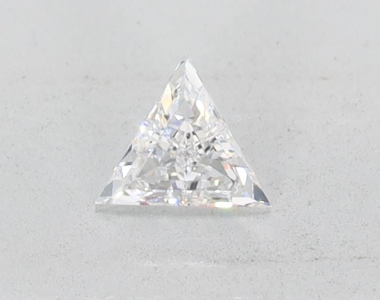 Loose Diamond - TRIANGULAR 0.24ct F VS1: Loose Diamond - TRIANGULAR 0.24ct F VS1 Source: This is a real non-mined Diamond that has been grown in a lab Shape: TRIANGULAR Carats: 0.24 Color: F Clarity: VS1 Certification: NONE Video: