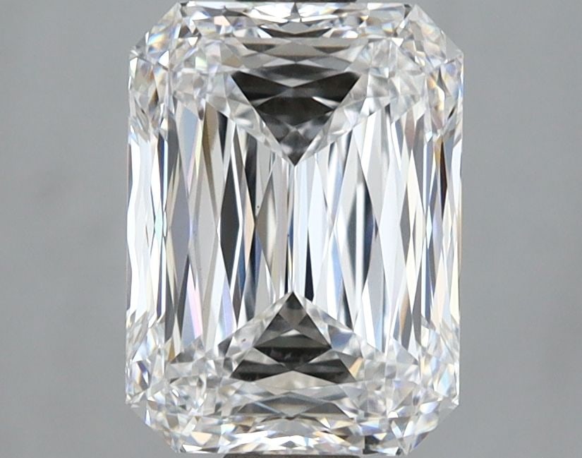 Loose Diamond - RADIANT 2.53ct E VVS1: Loose Diamond - RADIANT 2.53ct E VVS1 Source: This is a real non-mined Diamond that has been grown in a lab Shape: RADIANT Carats: 2.53 Color: E Clarity: VVS1 Certification: IGI Video: