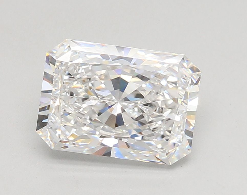 Loose Diamond - RADIANT 2.53ct D VVS1: Loose Diamond - RADIANT 2.53ct D VVS1 Source: This is a real non-mined Diamond that has been grown in a lab Shape: RADIANT Carats: 2.53 Color: D Clarity: VVS1 Certification: IGI Video: