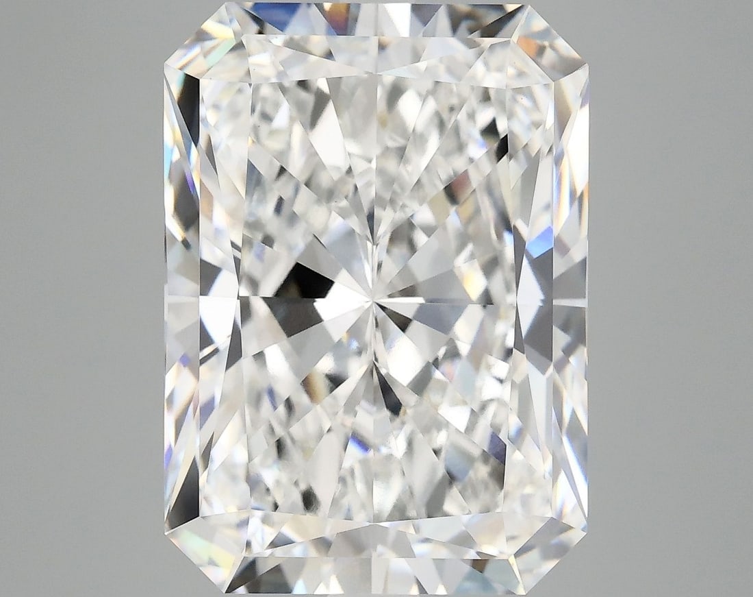 Loose Diamond - RADIANT 9.69ct E VS1: Loose Diamond - RADIANT 9.69ct E VS1 Source: This is a real non-mined Diamond that has been grown in a lab Shape: RADIANT Carats: 9.69 Color: E Clarity: VS1 Certification: IGI Video: