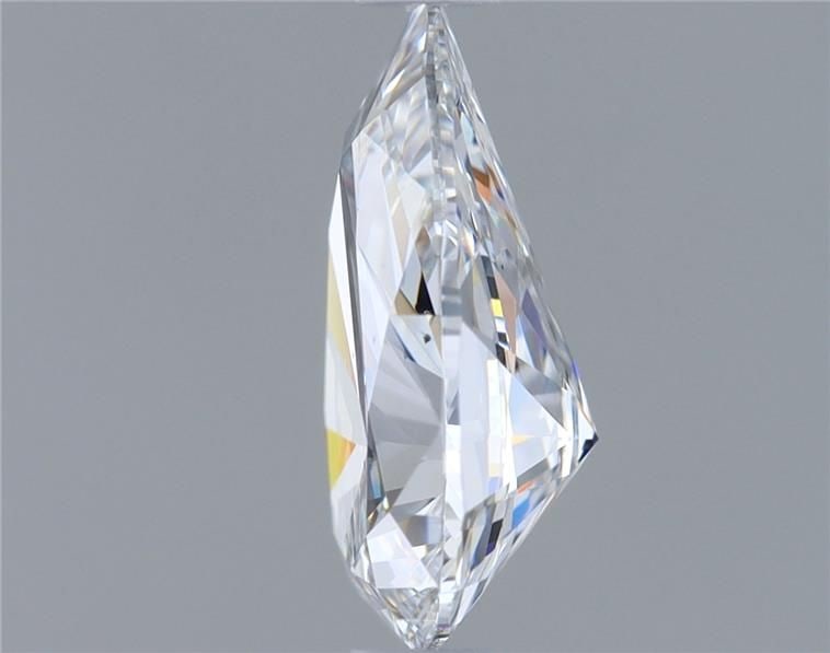 Loose Diamond - PEAR 0.9ct D VS2: Loose Diamond - PEAR 0.9ct D VS2 Source: This is a real non-mined Diamond that has been grown in a lab Shape: PEAR Carats: 0.9 Color: D Clarity: VS2 Certification: IGI Video: