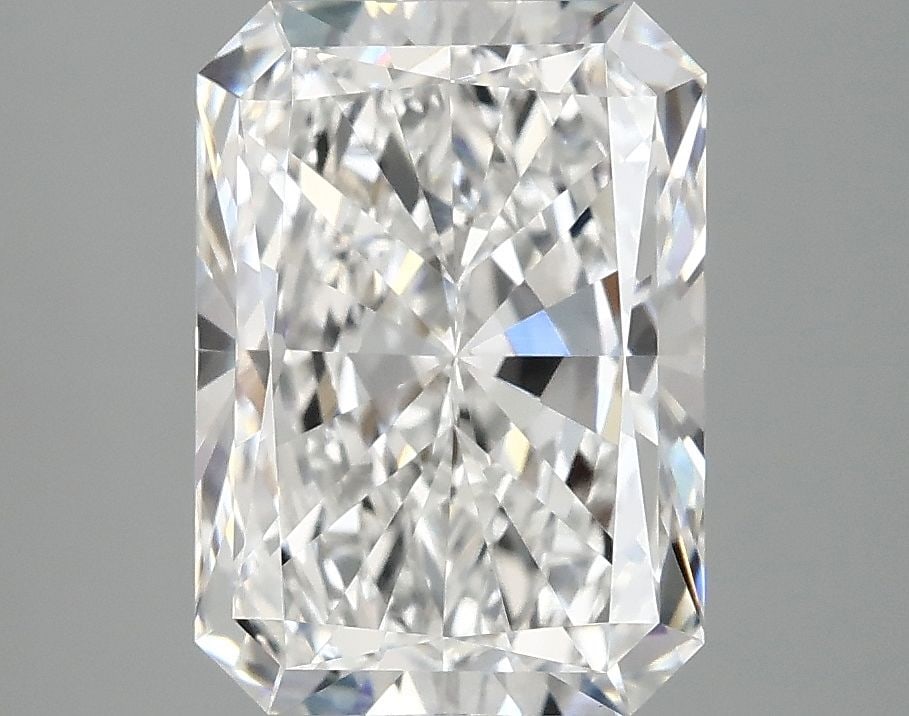Loose Diamond - RADIANT 3.05ct E VVS2: Loose Diamond - RADIANT 3.05ct E VVS2 Source: This is a real non-mined Diamond that has been grown in a lab Shape: RADIANT Carats: 3.05 Color: E Clarity: VVS2 Certification: IGI Video: