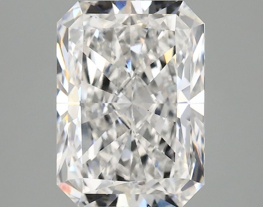 Loose Diamond - RADIANT 3.09ct E VS1: Loose Diamond - RADIANT 3.09ct E VS1 Source: This is a real non-mined Diamond that has been grown in a lab Shape: RADIANT Carats: 3.09 Color: E Clarity: VS1 Certification: IGI Video: