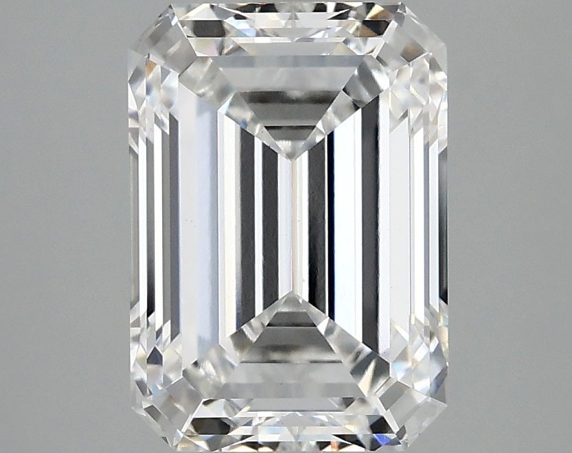 Loose Diamond - EMERALD 3.1ct E VVS2: Loose Diamond - EMERALD 3.1ct E VVS2 Source: This is a real non-mined Diamond that has been grown in a lab Shape: EMERALD Carats: 3.1 Color: E Clarity: VVS2 Certification: IGI Video: