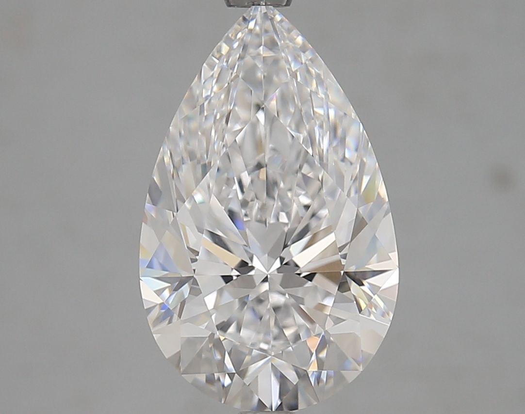 Loose Diamond - PEAR 4.0ct D VVS1: Loose Diamond - PEAR 4.0ct D VVS1 Source: This is a real non-mined Diamond that has been grown in a lab Shape: PEAR Carats: 4.0 Color: D Clarity: VVS1 Certification: GIA Video: