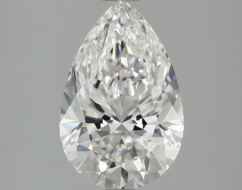 Loose Diamond - PEAR 2.1ct E VS1: Loose Diamond - PEAR 2.1ct E VS1 Source: This is a real non-mined Diamond that has been grown in a lab Shape: PEAR Carats: 2.1 Color: E Clarity: VS1 Certification: IGI Video: