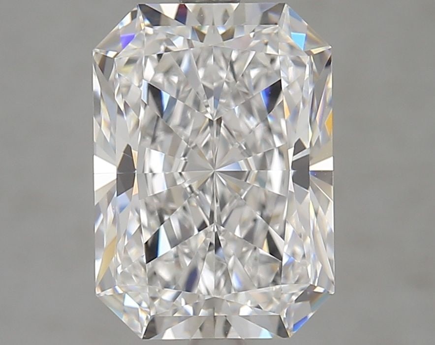 Loose Diamond - RADIANT 4.01ct D VVS2: Loose Diamond - RADIANT 4.01ct D VVS2 Source: This is a real non-mined Diamond that has been grown in a lab Shape: RADIANT Carats: 4.01 Color: D Clarity: VVS2 Certification: GIA Video: