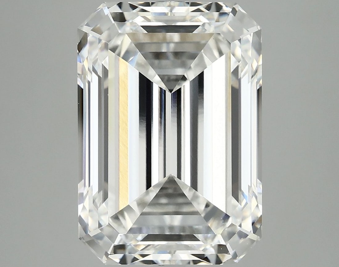 Loose Diamond - EMERALD 7.14ct F VS1: Loose Diamond - EMERALD 7.14ct F VS1 Source: This is a real non-mined Diamond that has been grown in a lab Shape: EMERALD Carats: 7.14 Color: F Clarity: VS1 Certification: IGI Video:
