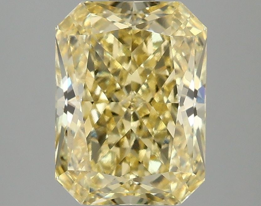 Loose Diamond - RADIANT 3.1ct Fancy Vivid Yellow VVS2: Loose Diamond - RADIANT 3.1ct Fancy Vivid Yellow VVS2 Source: This is a real non-mined Diamond that has been grown in a lab Shape: RADIANT Carats: 3.1 Color: Fancy Vivid Yellow Certification: IGI Vide
