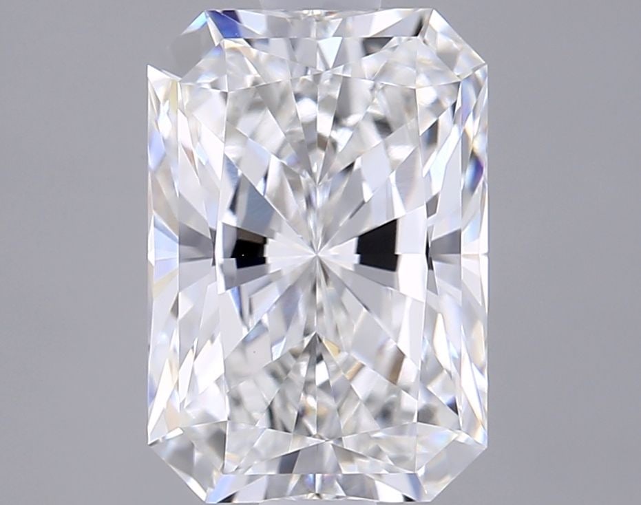 Loose Diamond - RADIANT 2.02ct D VVS2: Loose Diamond - RADIANT 2.02ct D VVS2 Source: This is a real non-mined Diamond that has been grown in a lab Shape: RADIANT Carats: 2.02 Color: D Clarity: VVS2 Certification: IGI Video: