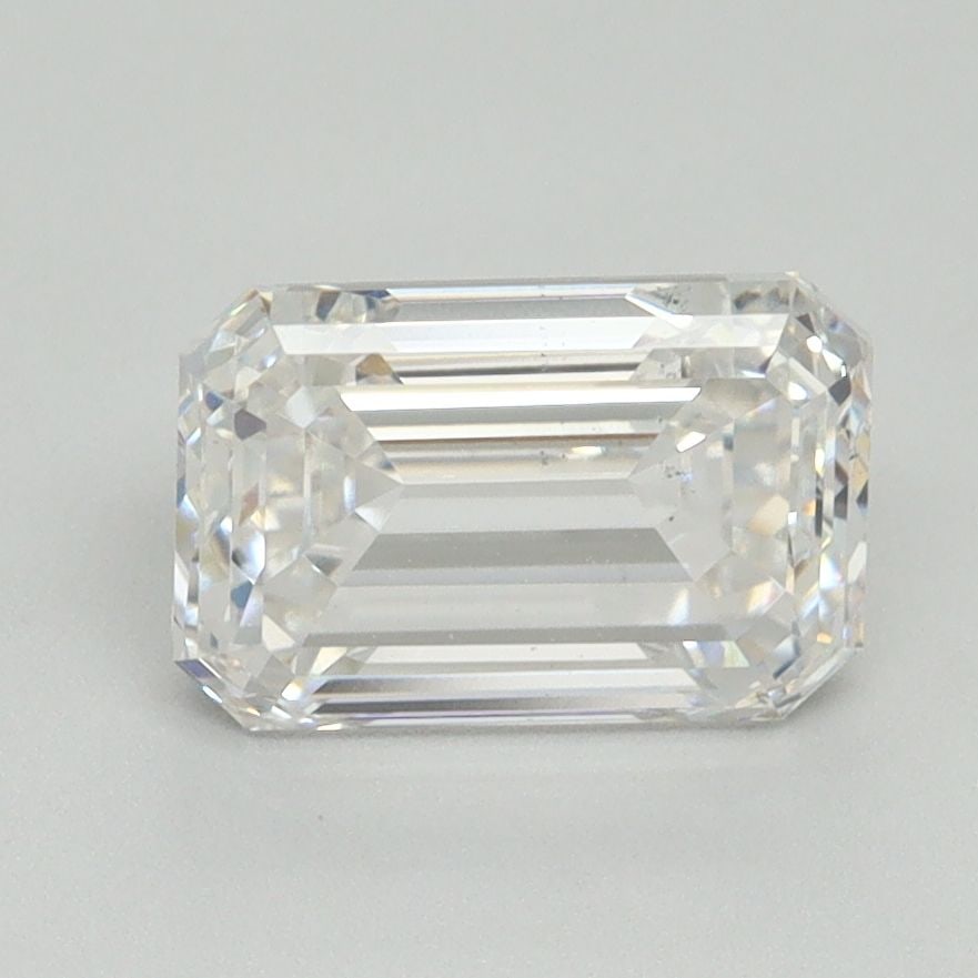 Loose Diamond - EMERALD 2.03ct E VS2: Loose Diamond - EMERALD 2.03ct E VS2 Source: This is a real non-mined Diamond that has been grown in a lab Shape: EMERALD Carats: 2.03 Color: E Clarity: VS2 Certification: NONE Video: