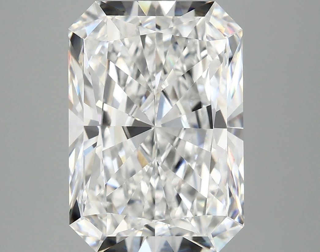 Loose Diamond - RADIANT 5.1ct E VVS2: Loose Diamond - RADIANT 5.1ct E VVS2 Source: This is a real non-mined Diamond that has been grown in a lab Shape: RADIANT Carats: 5.1 Color: E Clarity: VVS2 Certification: IGI Video: