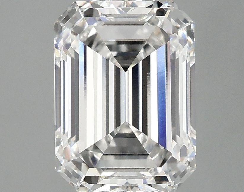 Loose Diamond - EMERALD 3.06ct E VS1: Loose Diamond - EMERALD 3.06ct E VS1 Source: This is a real non-mined Diamond that has been grown in a lab Shape: EMERALD Carats: 3.06 Color: E Clarity: VS1 Certification: IGI Video: