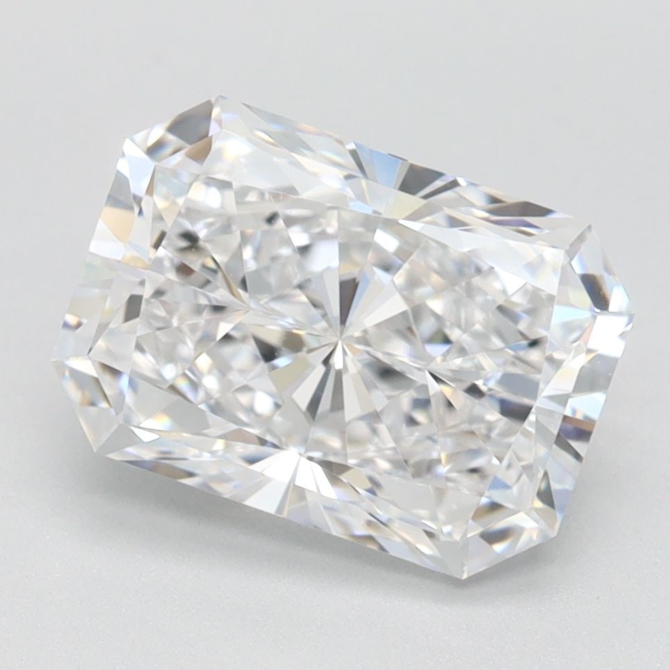 Loose Diamond - RADIANT 2.21ct D VVS1: Loose Diamond - RADIANT 2.21ct D VVS1 Source: This is a real non-mined Diamond that has been grown in a lab Shape: RADIANT Carats: 2.21 Color: D Clarity: VVS1 Certification: IGI Video: