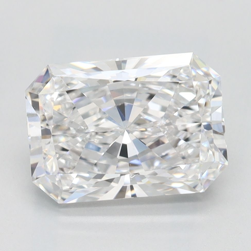 Loose Diamond - RADIANT 2.16ct D VVS1: Loose Diamond - RADIANT 2.16ct D VVS1 Source: This is a real non-mined Diamond that has been grown in a lab Shape: RADIANT Carats: 2.16 Color: D Clarity: VVS1 Certification: IGI Video: