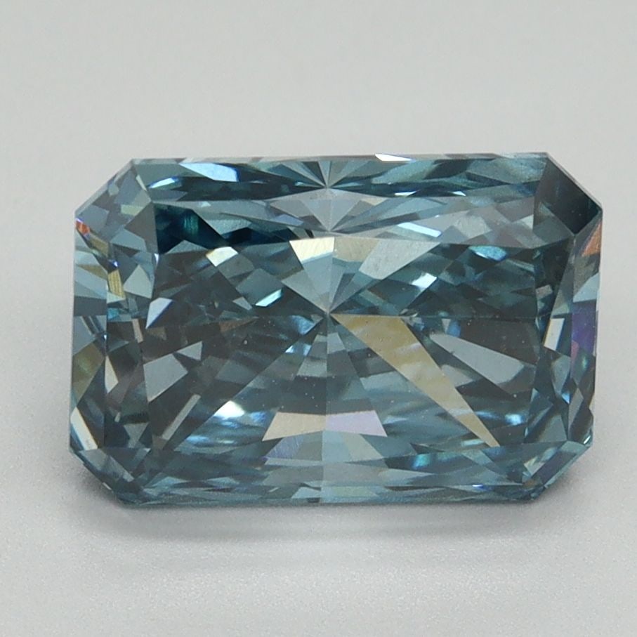 Loose Diamond - RADIANT 3.19ct Fancy Vivid Blue SI1: Loose Diamond - RADIANT 3.19ct Fancy Vivid Blue SI1 Source: This is a real non-mined Diamond that has been grown in a lab Shape: RADIANT Carats: 3.19 Color: Fancy Vivid Blue Certification: IGI Video: